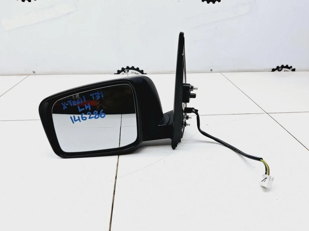 Зеркало левое электрическое Nissan X-Trail 2011 T31