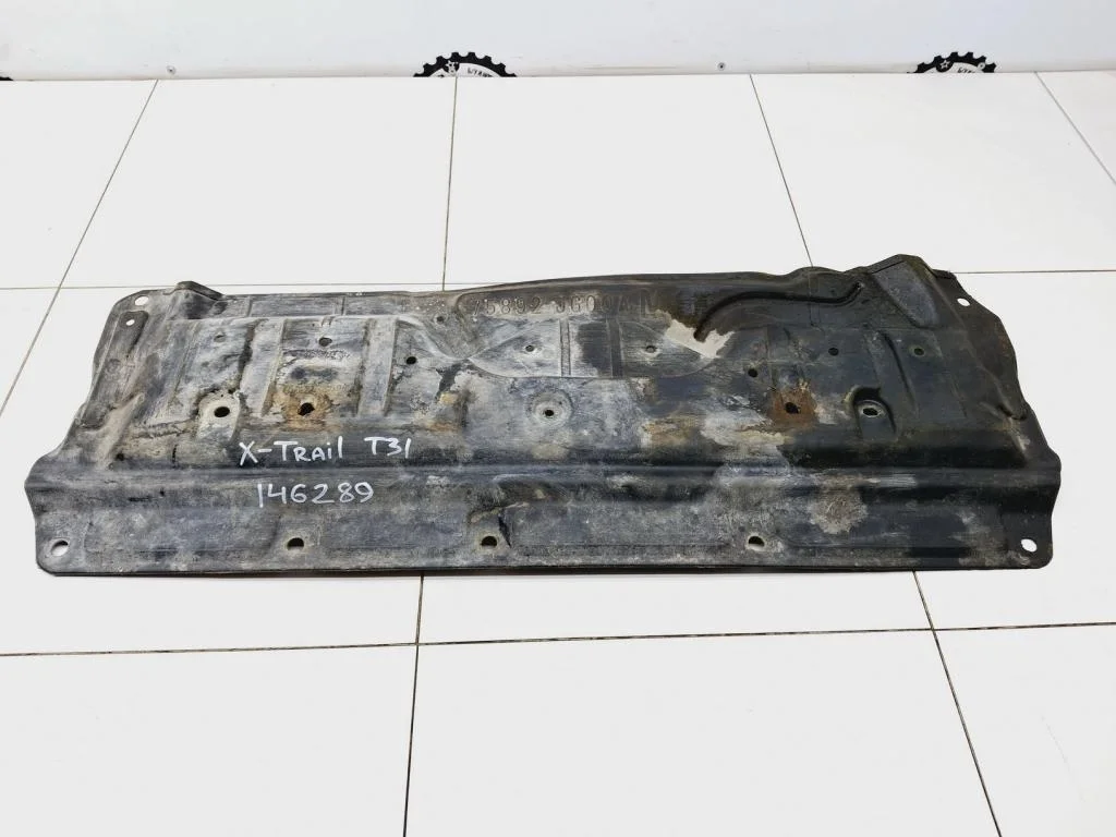 Пыльник двигателя Nissan X-Trail 2011 T31