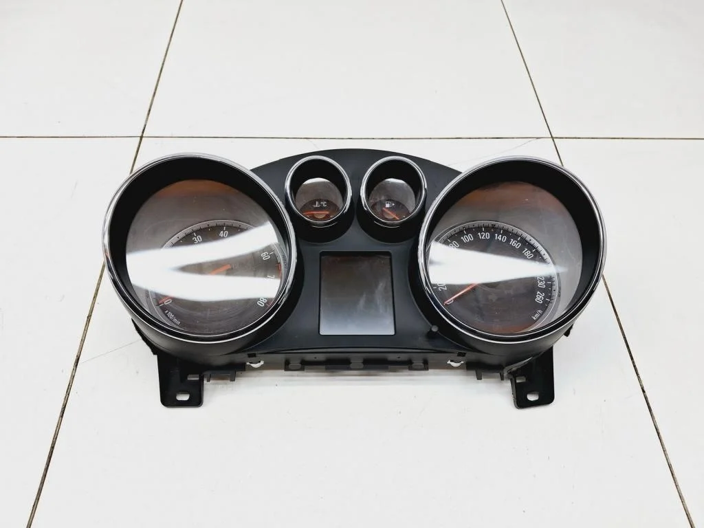 Панель приборов Opel Meriva 2012 B