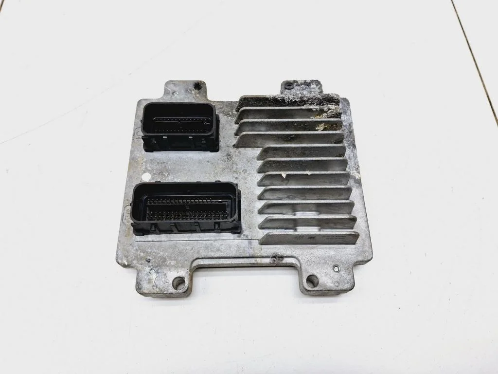 Блок управления двигателем Opel Meriva 2012 B