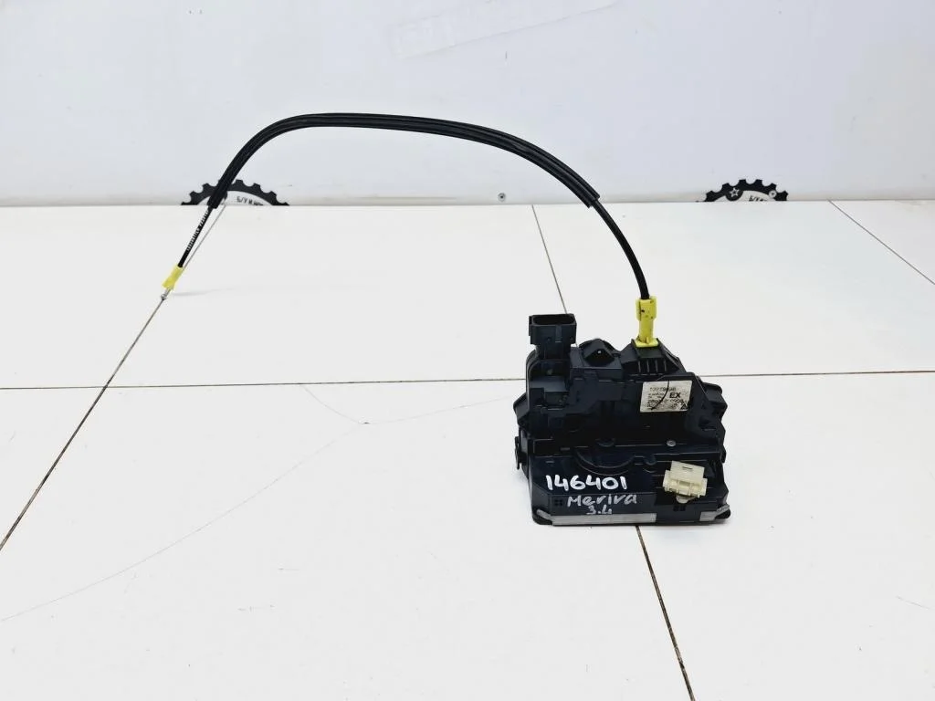 Замок двери задней левой Opel Meriva 2012 B