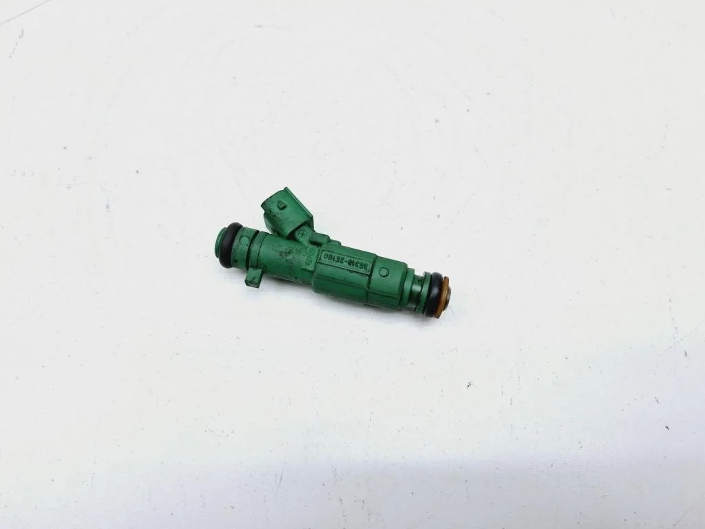 Форсунка топливная Kia Sportage 3 2014 SL