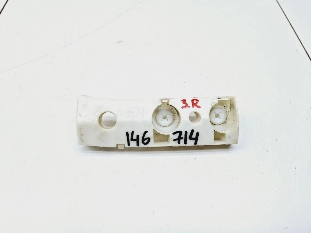 Кронштейн заднего бампера правый Nissan X-Trail 2011 T31