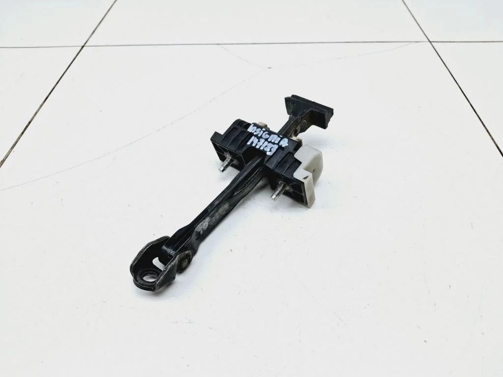 Ограничитель двери Opel Insignia 2017