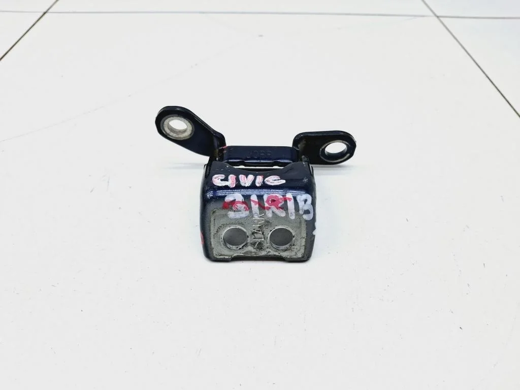 Петля двери задней правой верхняя Honda Civic 4D FD