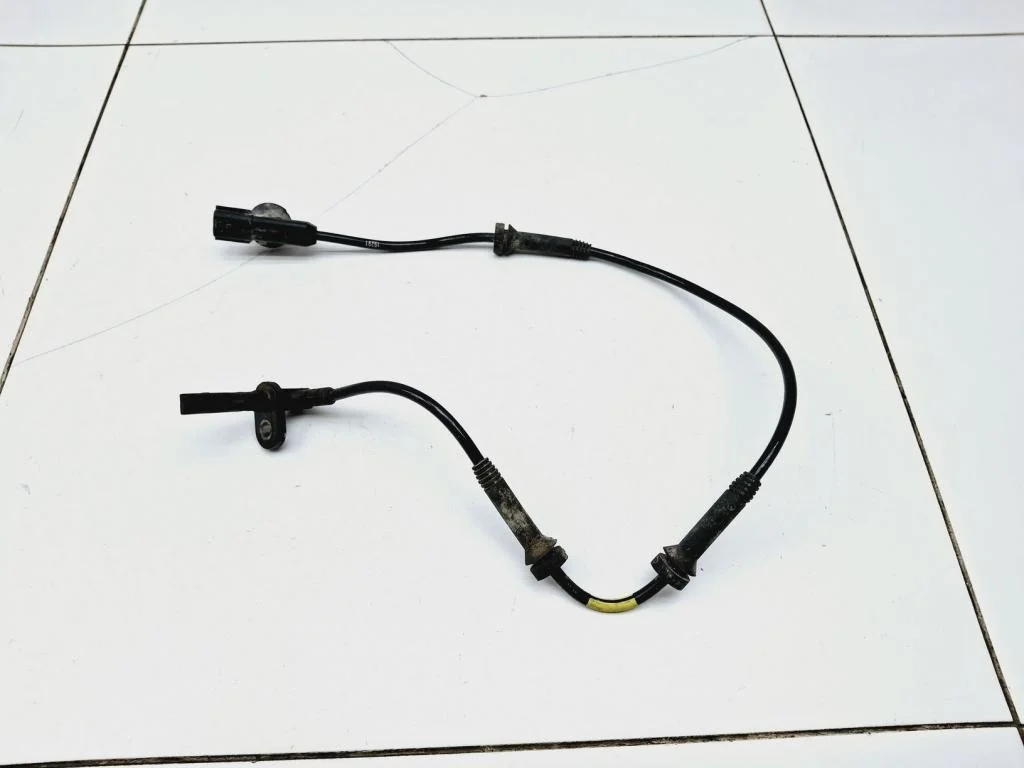 Датчик abs передний Renault Logan 2 L52