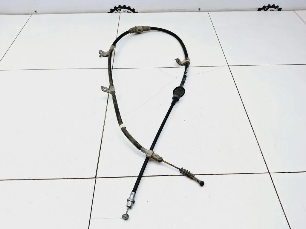 Трос ручника Mitsubishi ASX 2014