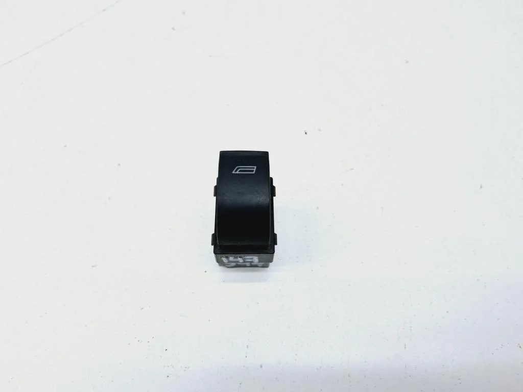 Кнопка стеклоподъемника Audi A6 C5