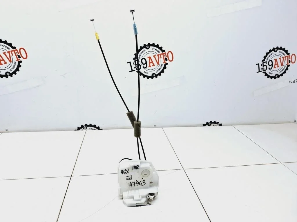 Замок двери передней правой Mitsubishi ASX 2014