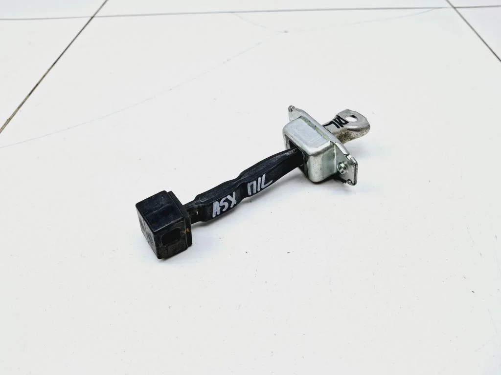 Ограничитель двери Mitsubishi ASX 2014