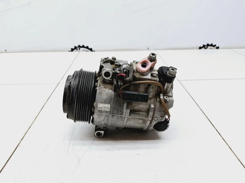 Компрессор кондиционера Mercedes-Benz -Class W212
