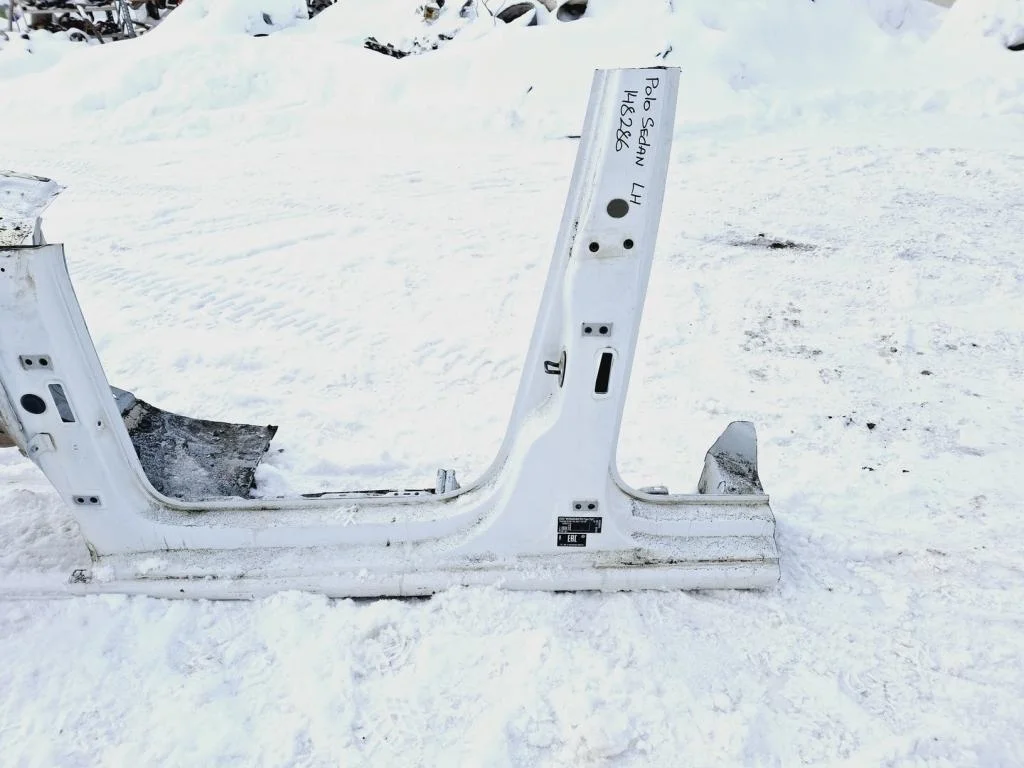 Порог со стойкой левый Volkswagen Polo 5