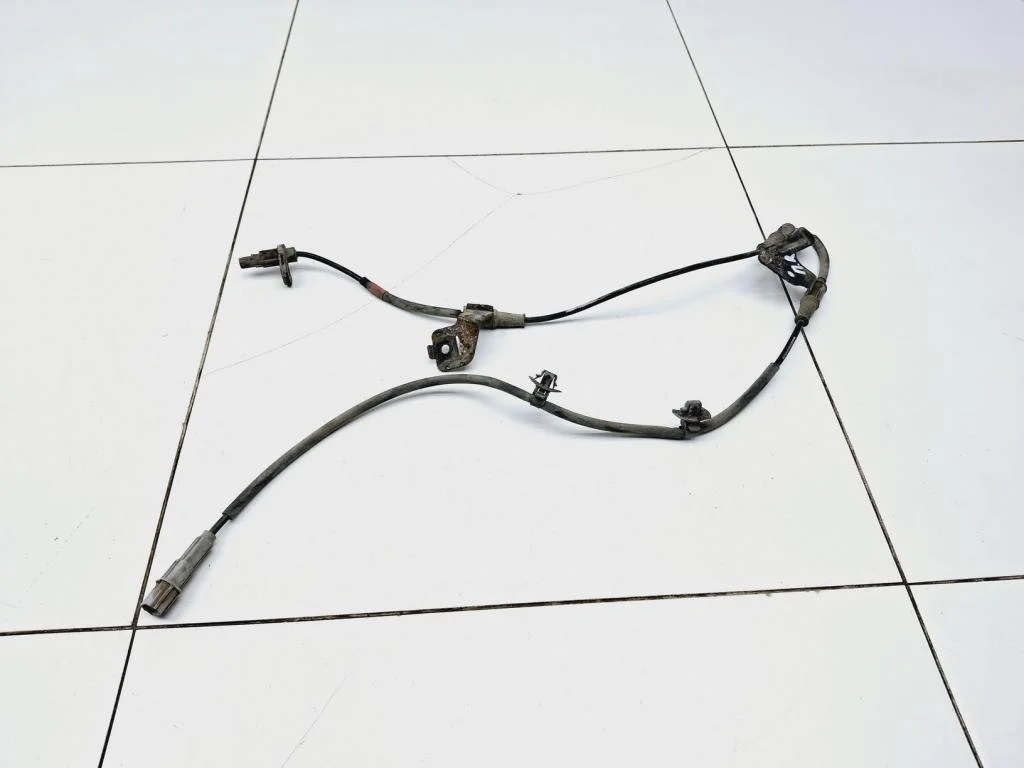 Датчик abs передний правый Kia RIO 4 FB