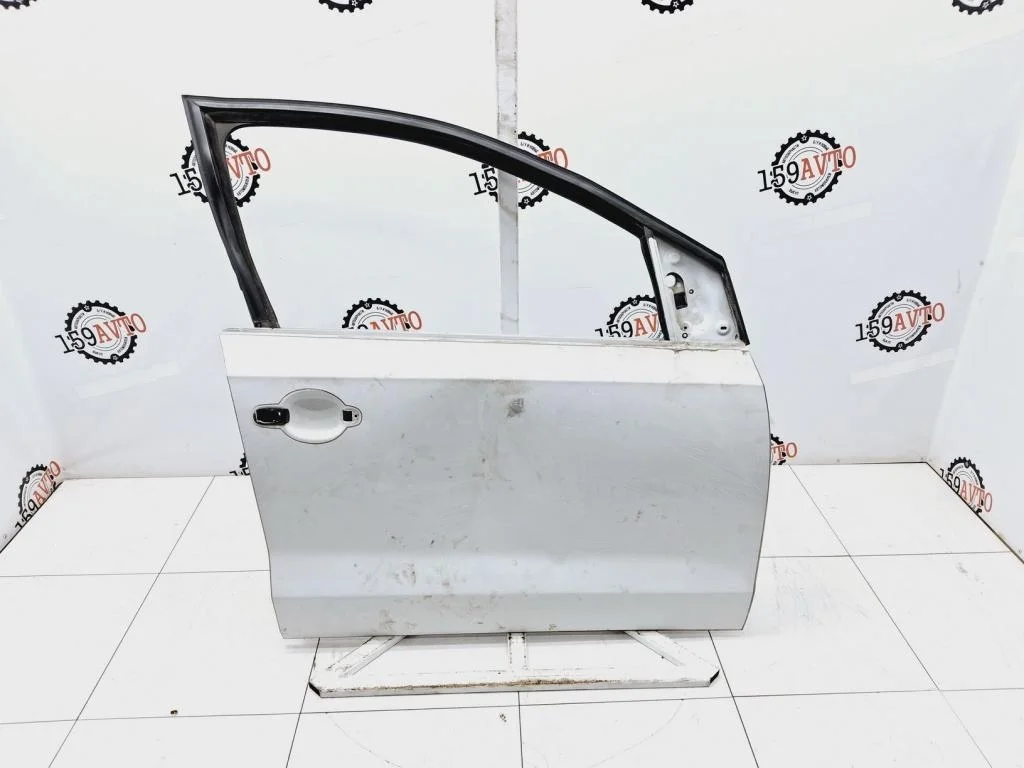 Дверь передняя правая Volkswagen Polo 5