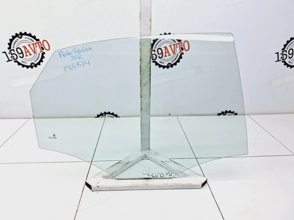 Стекло двери задней правой Volkswagen Polo 5