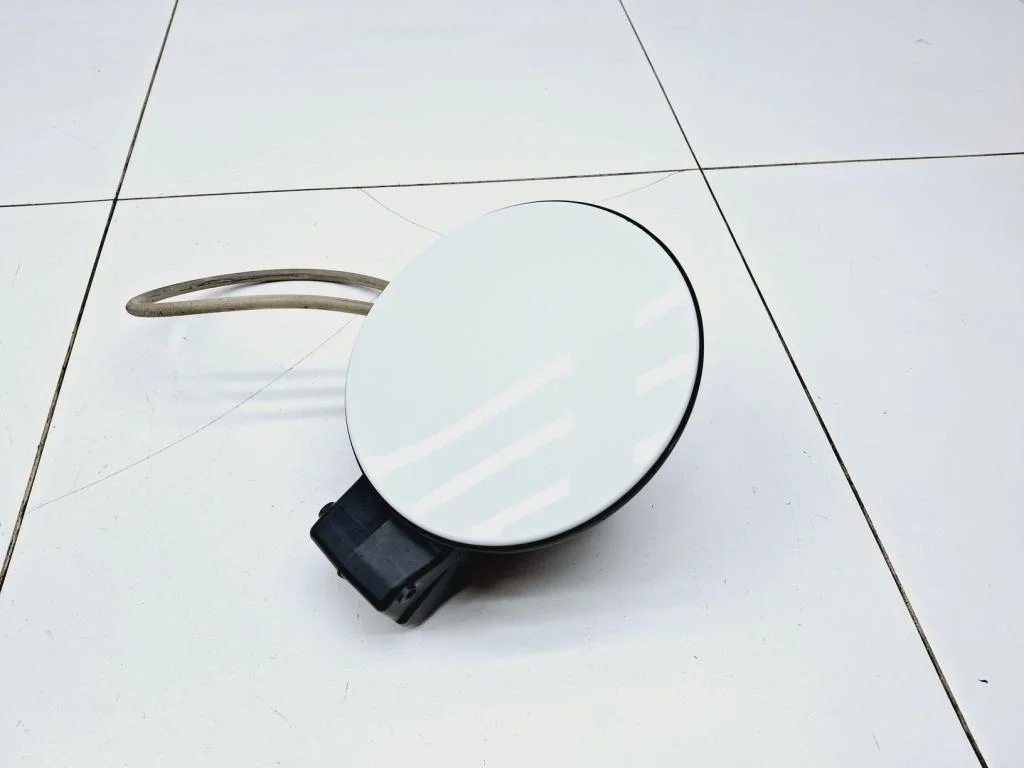 Лючок бензобака Volkswagen Polo 5