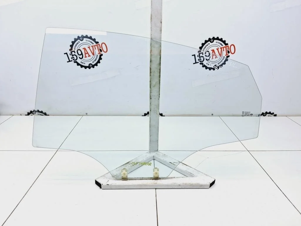 Стекло двери задней левой Hyundai Solaris 1 2015 RB