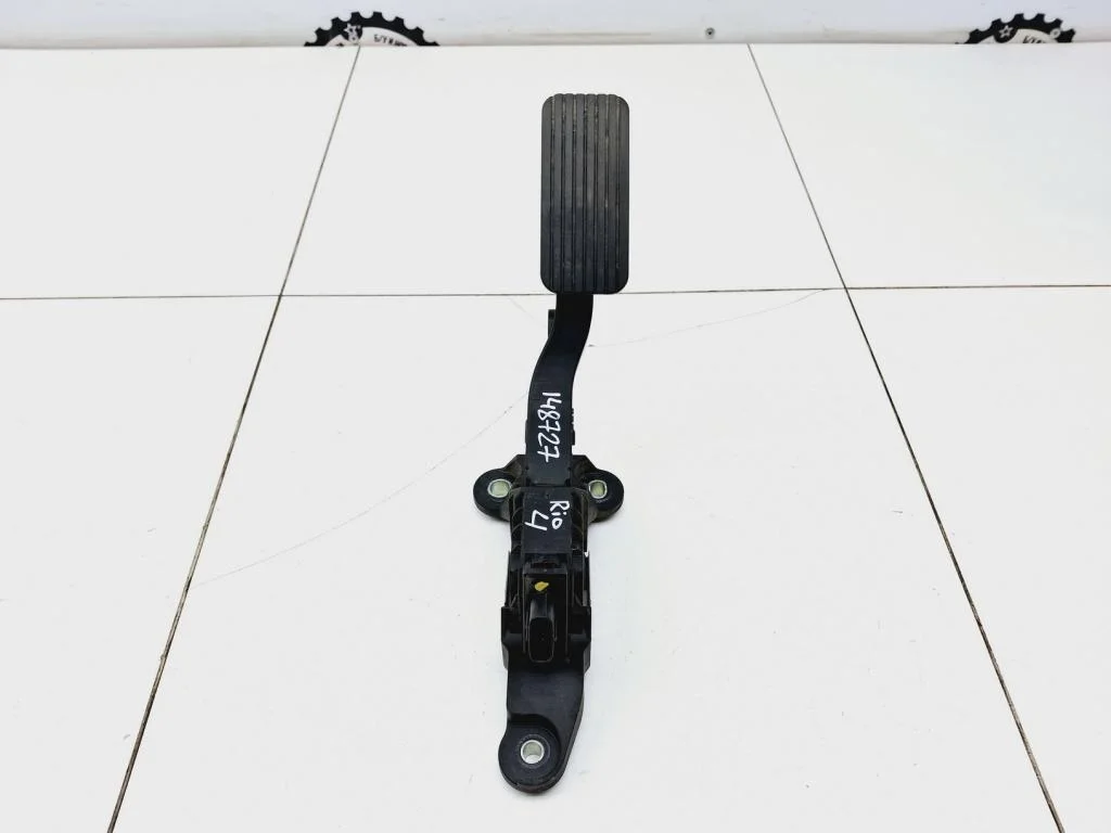 Педаль газа Kia RIO 4 FB