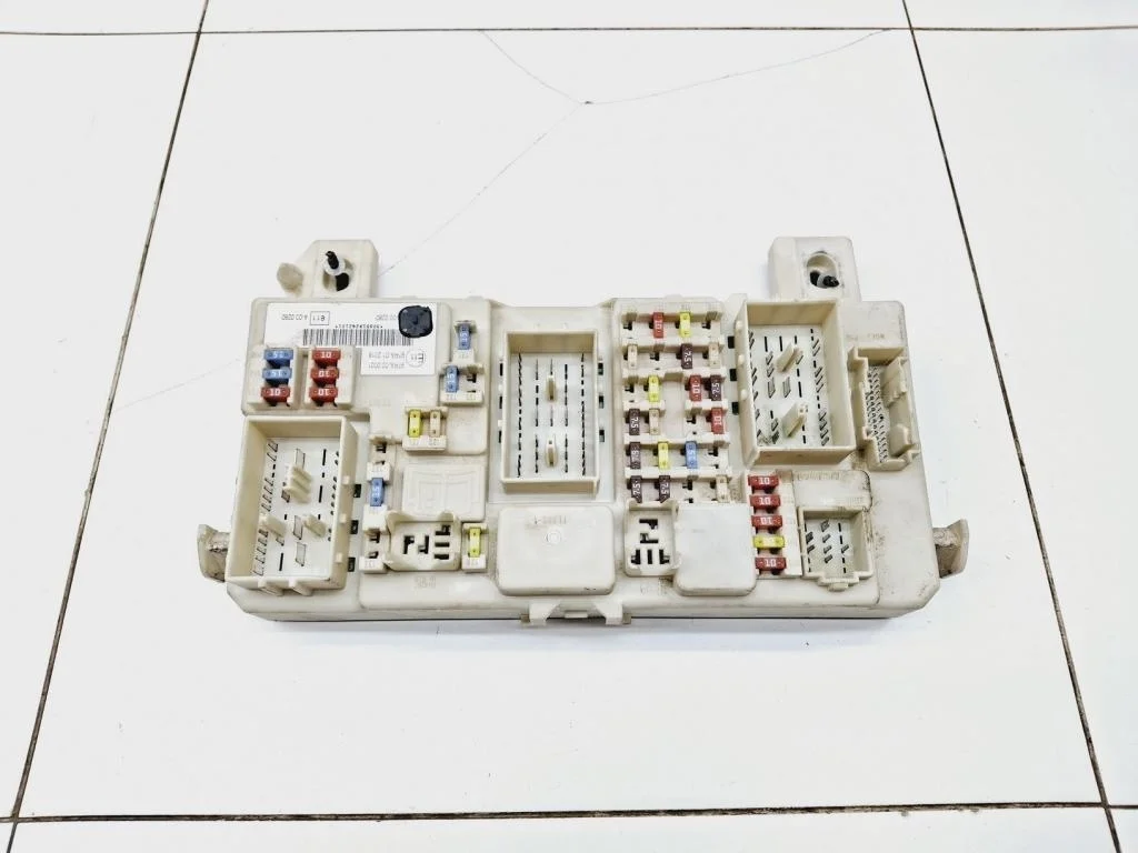 Блок предохранителей Ford C-MAX 2007 1