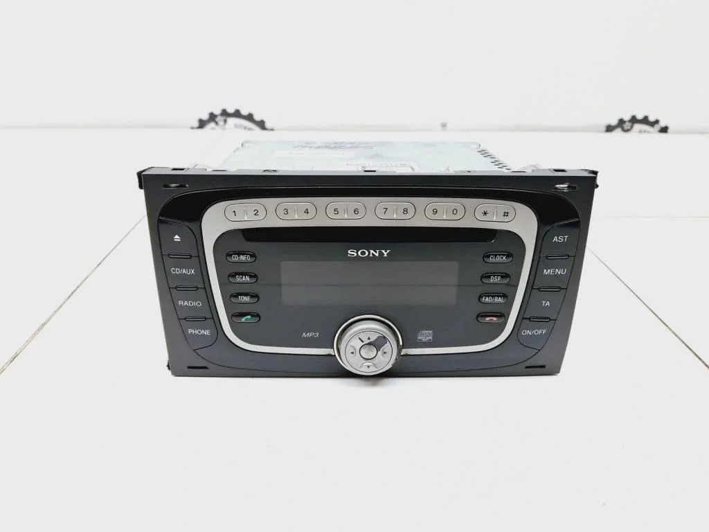 Магнитола Ford C-MAX 2007 1