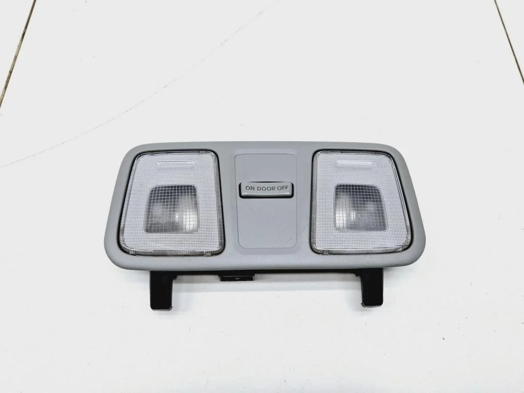 Плафон салонный Hyundai Solaris 1 2015 RB