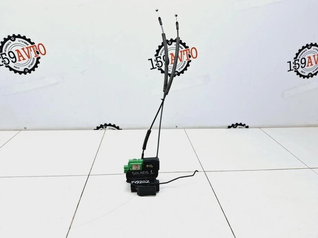 Замок двери передней левой Hyundai Solaris 1 2015 RB