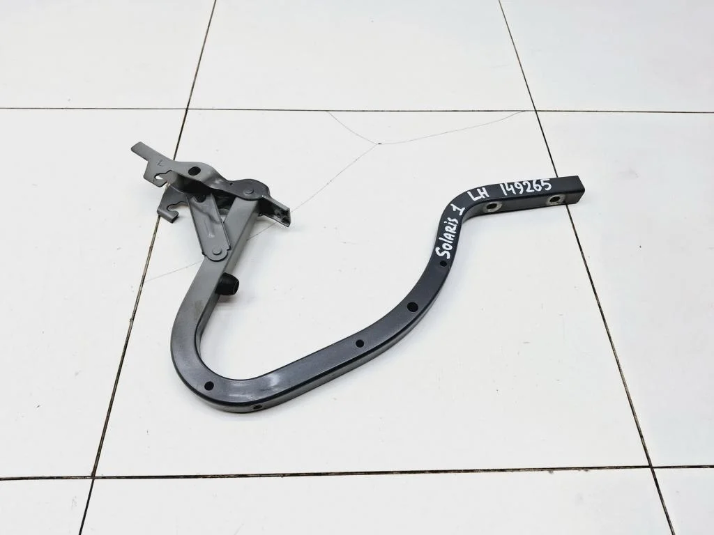 Петля крышки багажника Hyundai Solaris 1 2015 RB