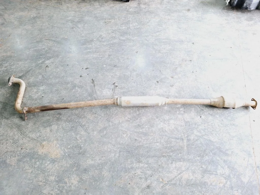 Средняя часть глушителя Mitsubishi Galant 9 DJ, DM