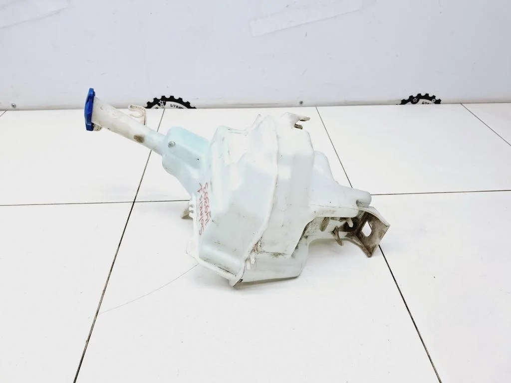 Бачок омывателя лобового стекла Hyundai Solaris 1 2015 RB