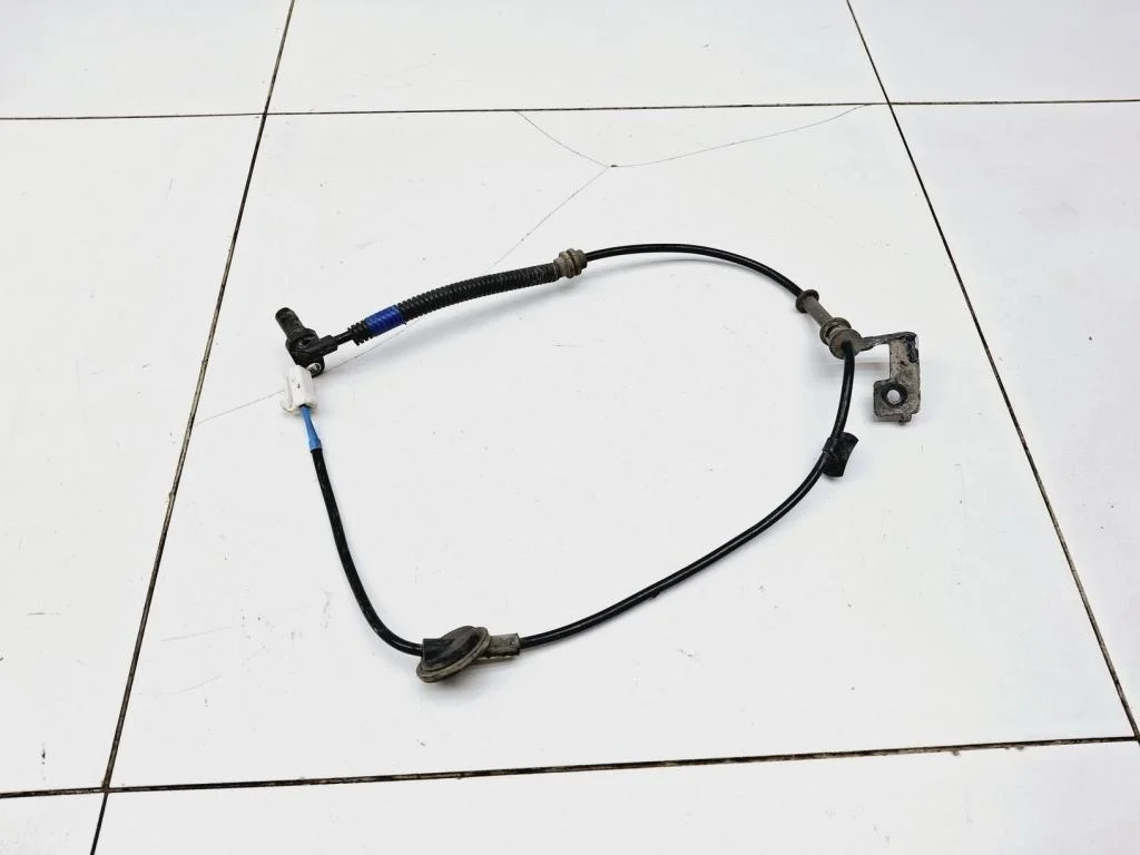 Датчик abs задний левый Hyundai Solaris 1 2015 RB