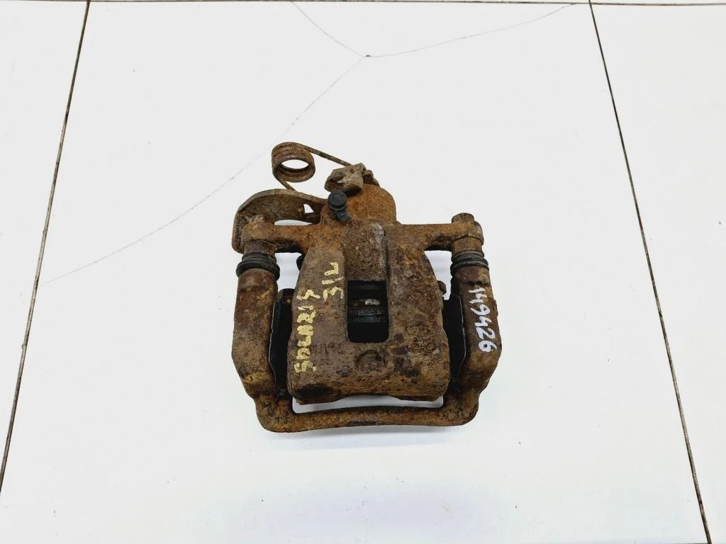 Суппорт задний левый Hyundai Solaris 1 2015 RB