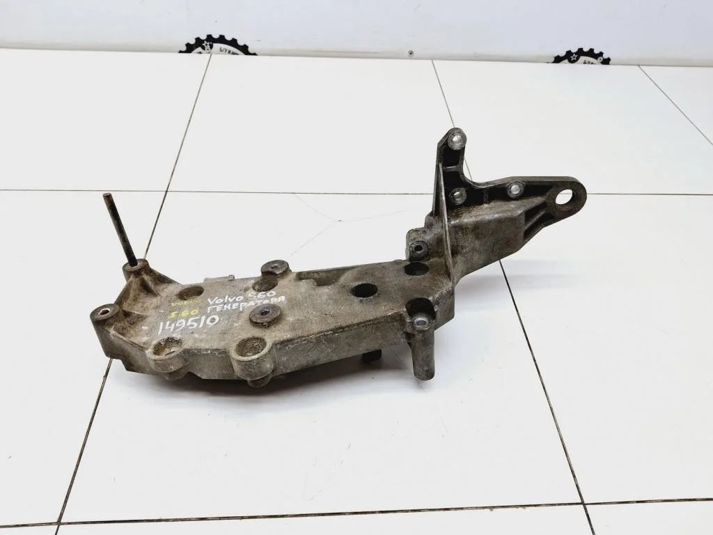 Кронштейн генератора Volvo S60 1 2006 P24