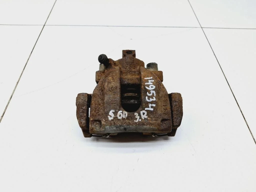 Суппорт задний правый Volvo S60 1 2006 P24