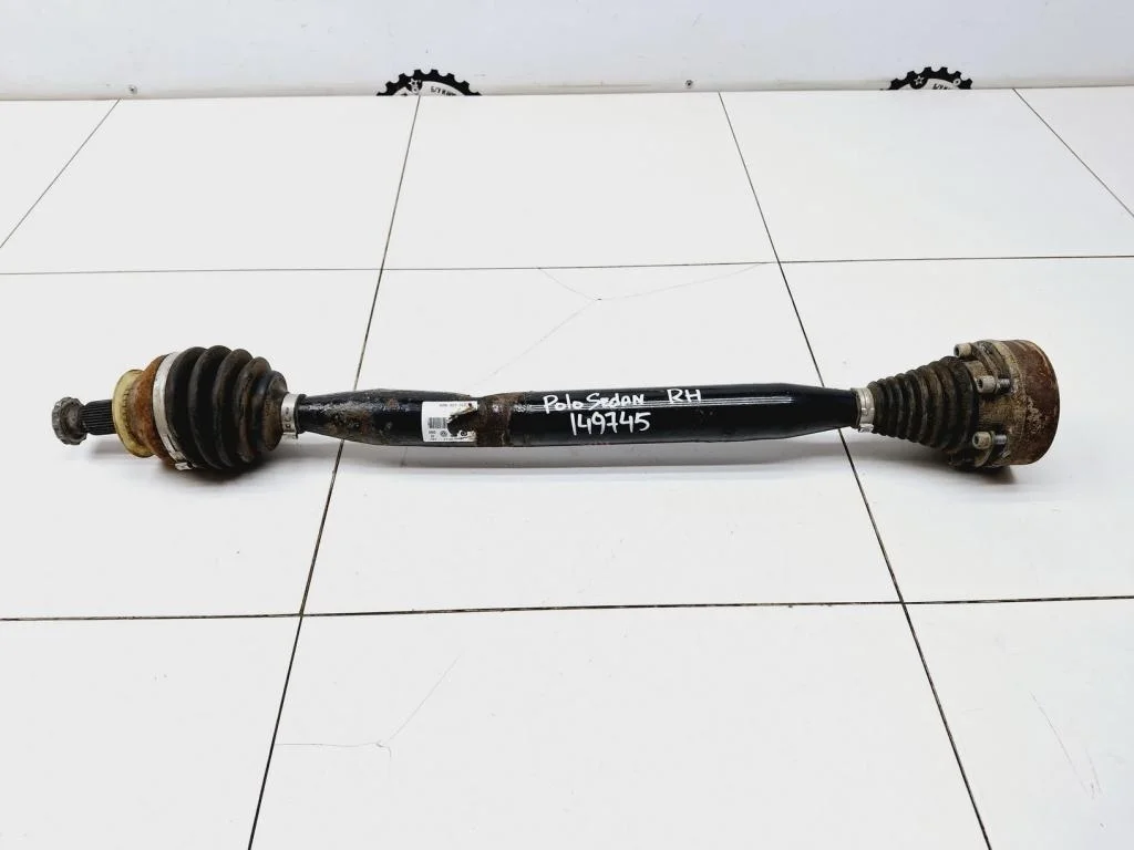 Полуось передняя правая Volkswagen Polo 5