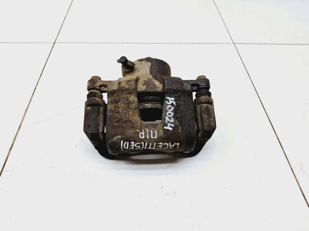 Суппорт передний правый Chevrolet Lacetti 2007 J200