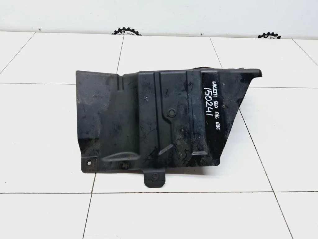 Пыльник двигателя боковой левый Chevrolet Lacetti J200