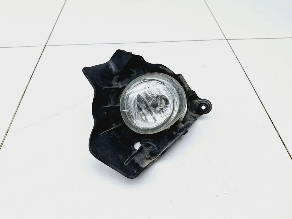 Фара противотуманная левая Mazda 2 DE