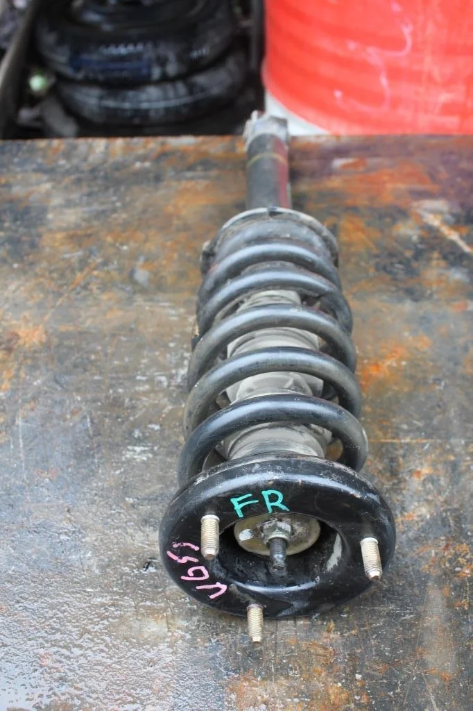 Б.у. амортизатор MITSUBISHI PAJERO V65W MITSUBISHI PAJERO V65W