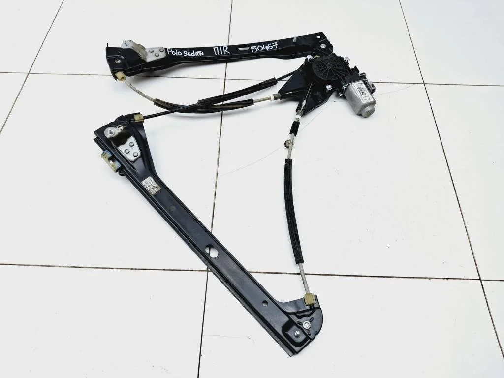 Стеклоподъемник передний правый Volkswagen Polo 5