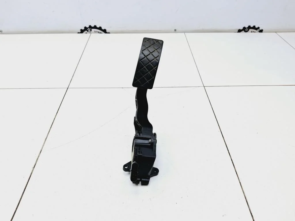 Педаль газа Volkswagen Polo 5