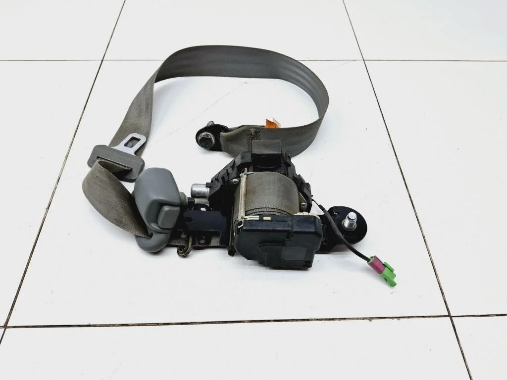 Ремень безопасности пиропатроном Chevrolet Lacetti 2007 J200