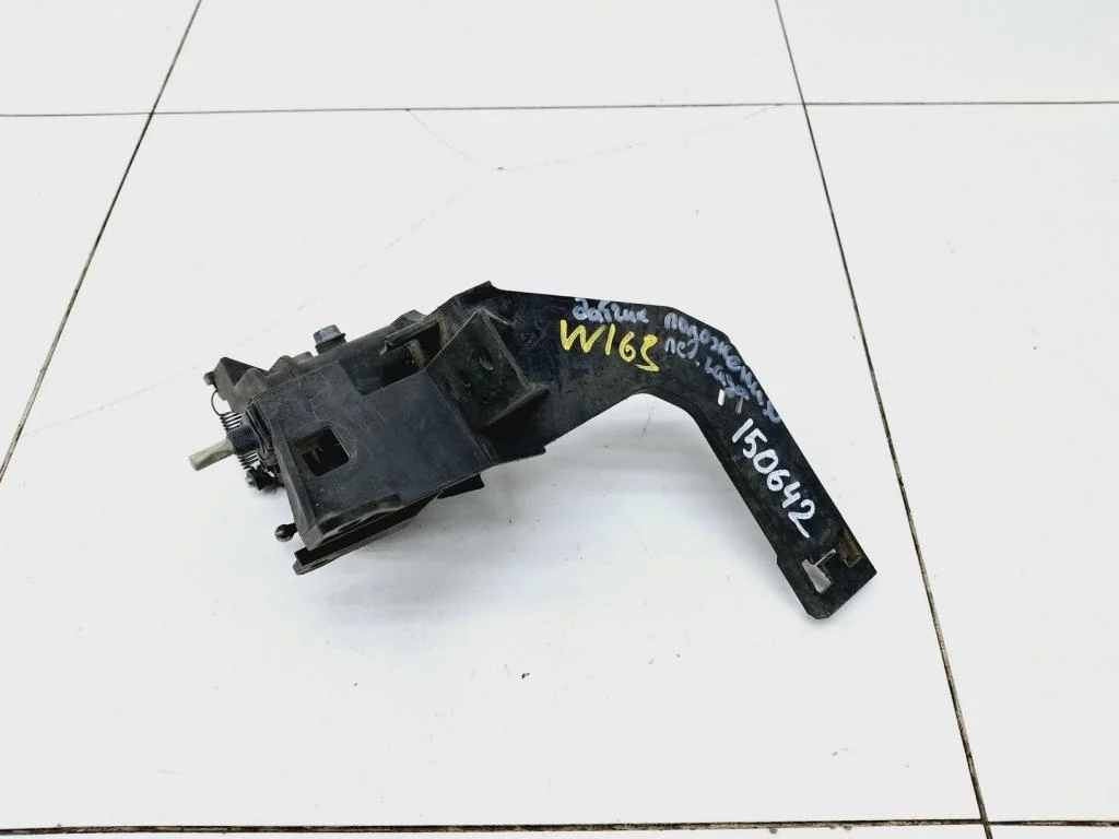 Датчик положения педали акселератора Mercedes-Benz ML-Class W163