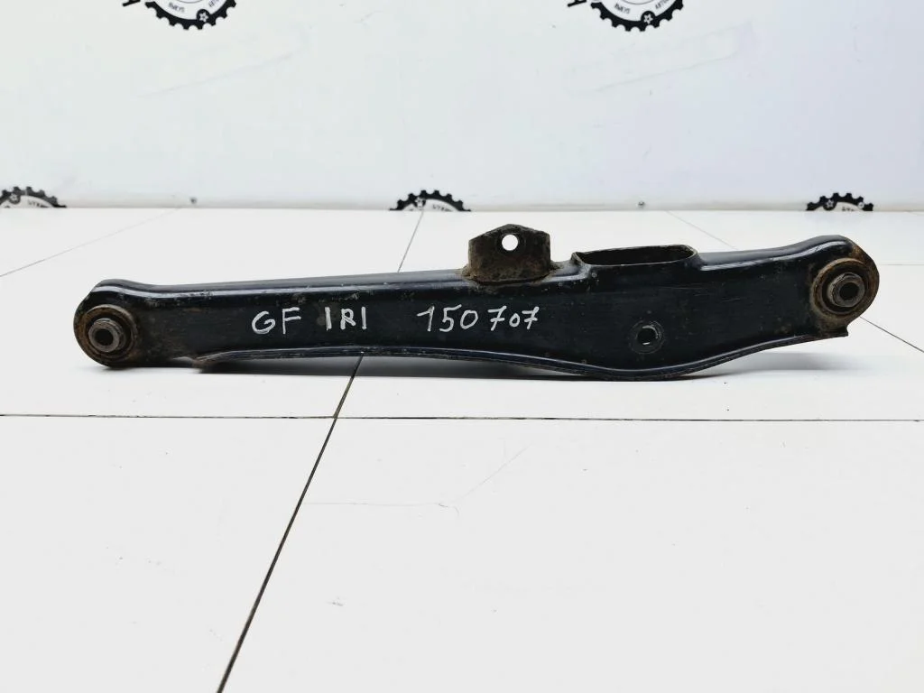 Рычаг задний поперечный Mitsubishi Outlander 3 2014 GF
