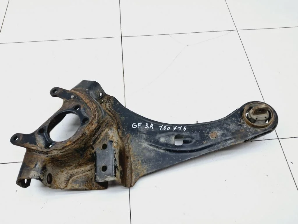 Рычаг задний продольный правый Mitsubishi Outlander 3 2014 GF