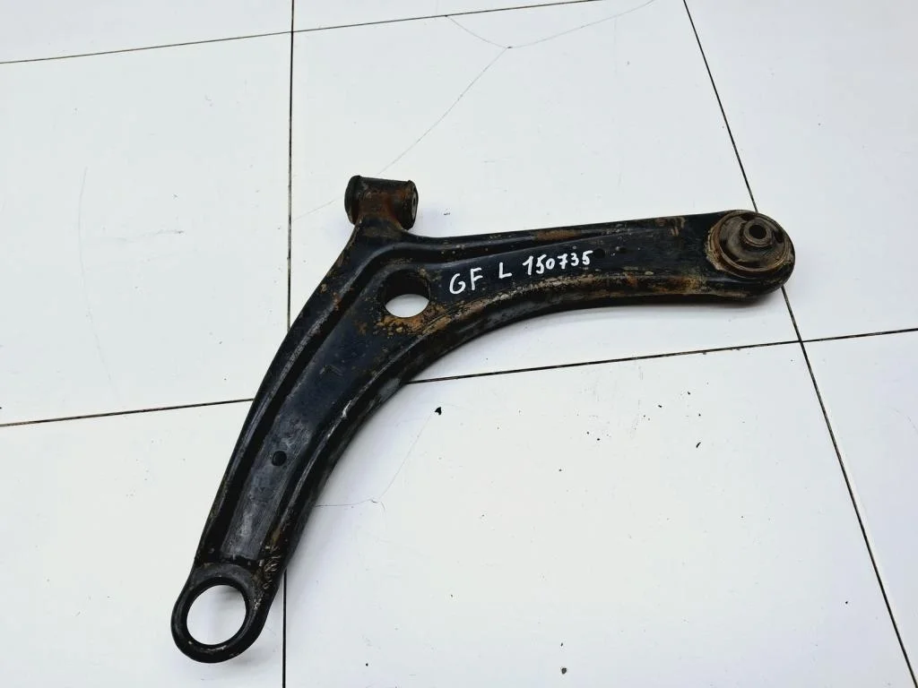 Рычаг передний левый Mitsubishi Outlander 3 2014 GF