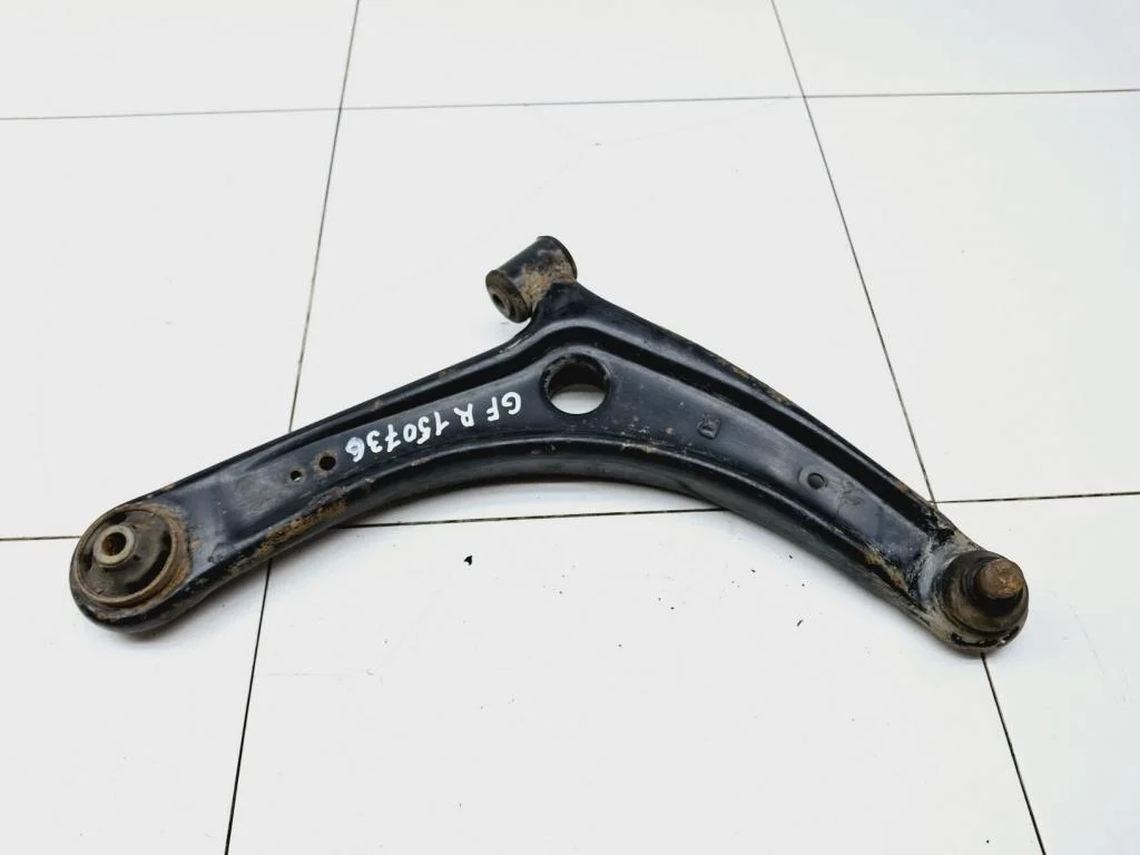 Рычаг передний правый Mitsubishi Outlander 3 2014 GF