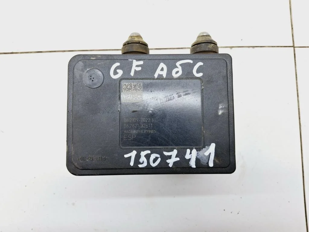 Блок abs Mitsubishi Outlander 3 2014 GF