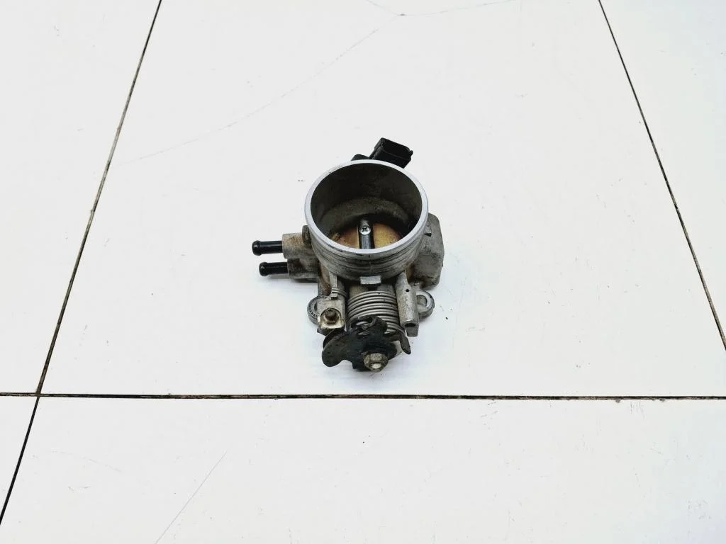 Заслонка дроссельная механическая Hyundai Tucson 1 2008 JM