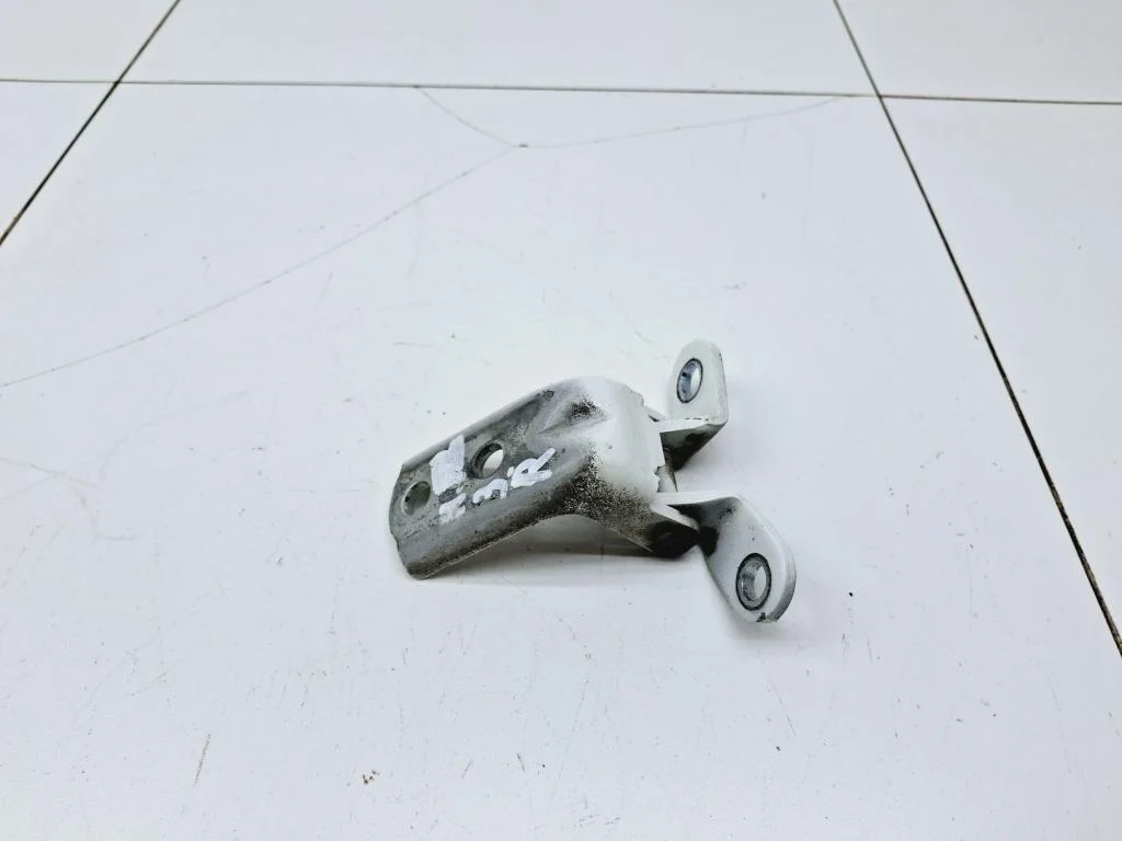 Петля двери задней правой нижняя Hyundai ix55 2012 EN