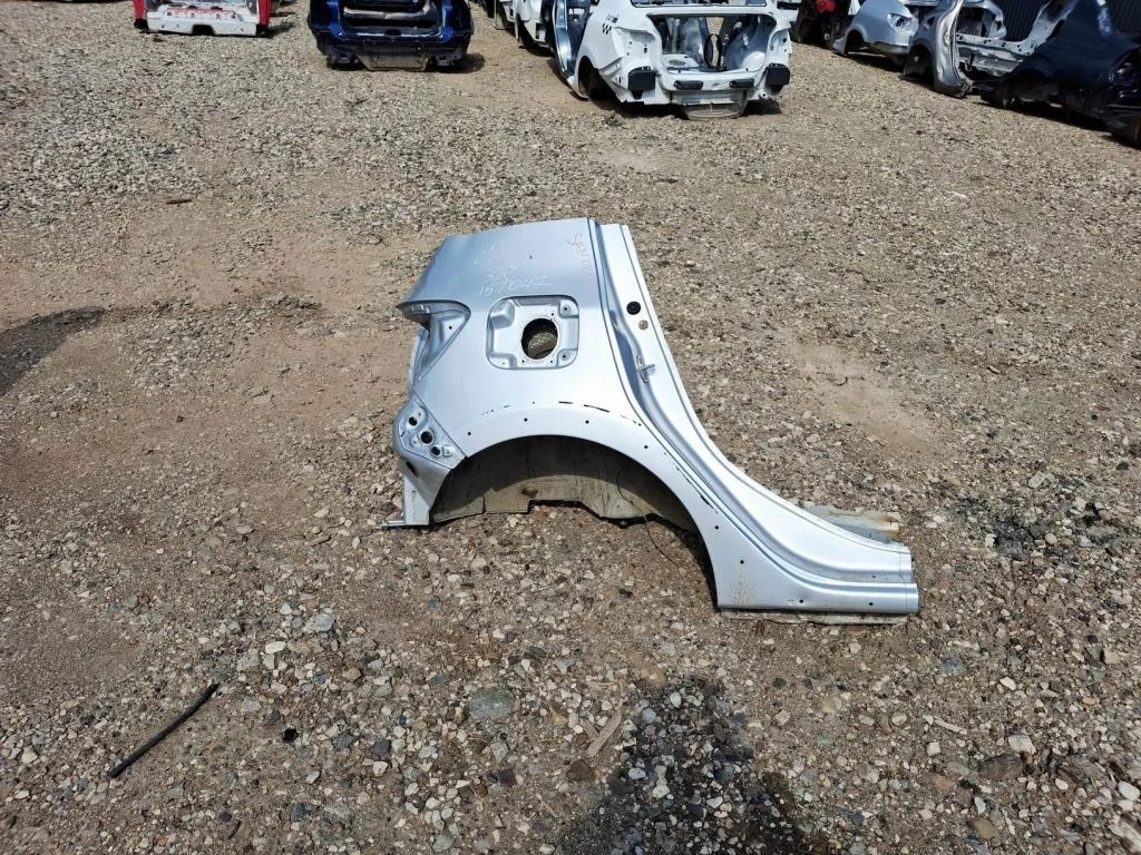 Крыло заднее правое Renault Sandero Stepway 2 5S